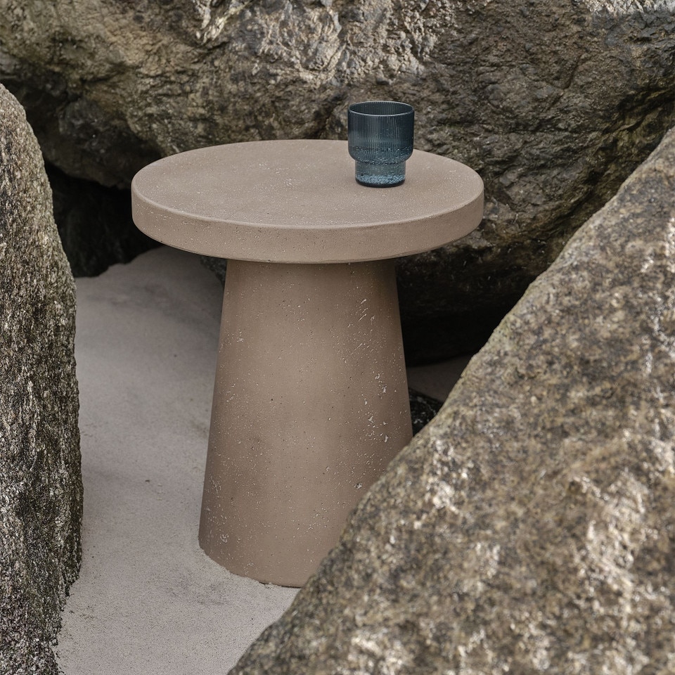 Textured Concrete Outdoor Side Table (46 cm)